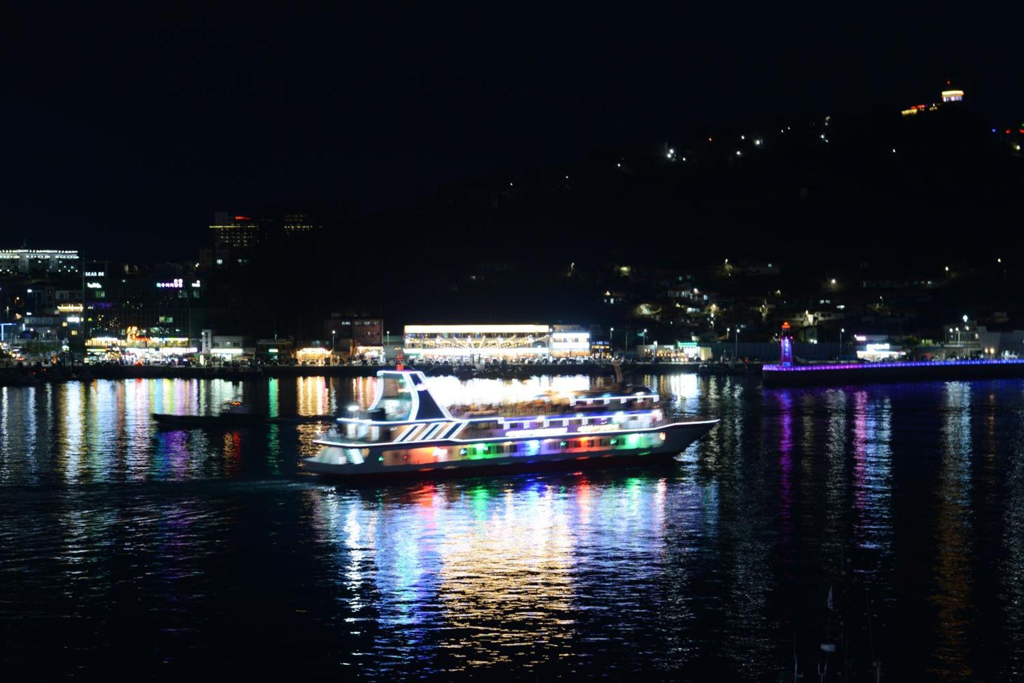 Lium Spa Hostel Yeosu Eksteriør bilde