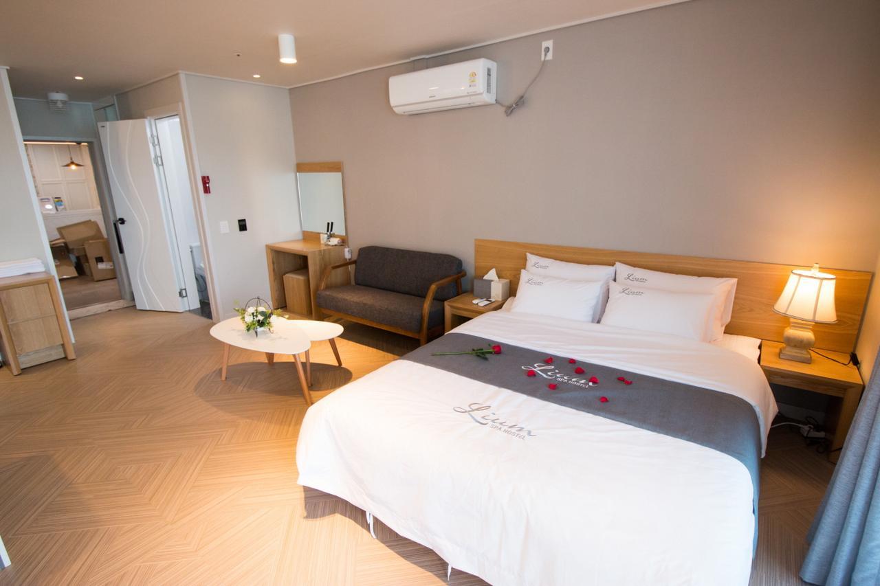 Lium Spa Hostel Yeosu Eksteriør bilde