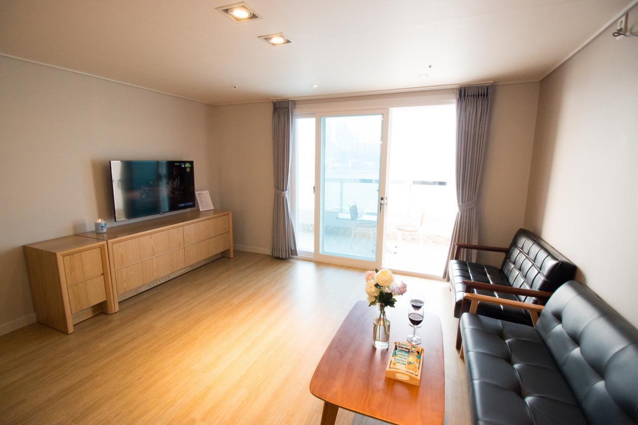 Lium Spa Hostel Yeosu Eksteriør bilde