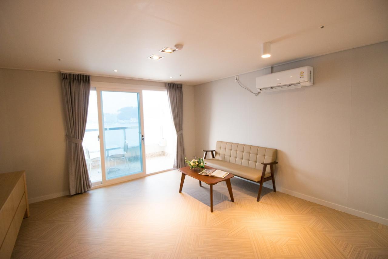 Lium Spa Hostel Yeosu Eksteriør bilde