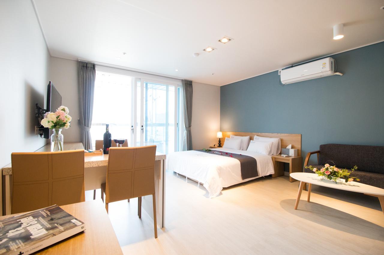 Lium Spa Hostel Yeosu Eksteriør bilde