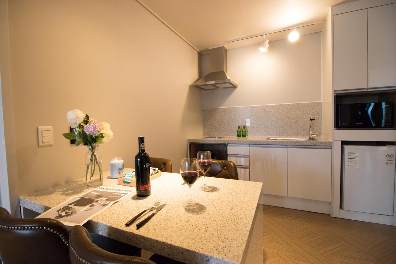 Lium Spa Hostel Yeosu Eksteriør bilde