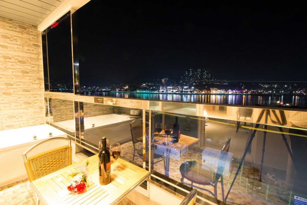 Lium Spa Hostel Yeosu Eksteriør bilde