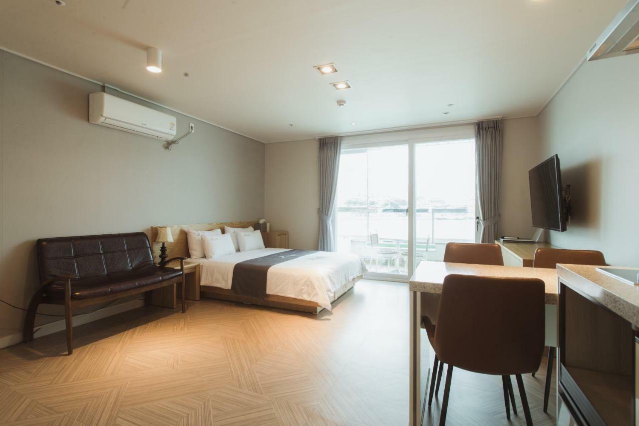 Lium Spa Hostel Yeosu Eksteriør bilde
