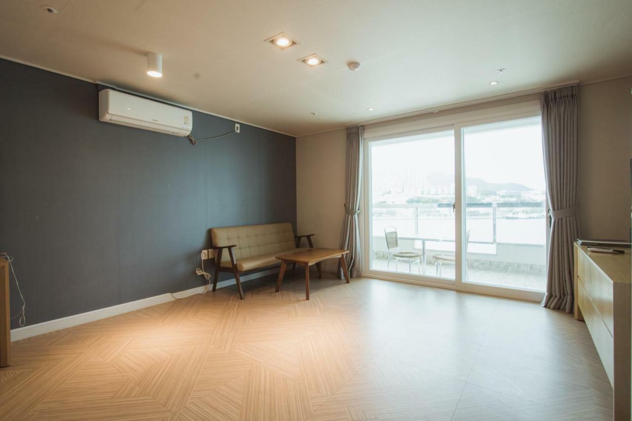 Lium Spa Hostel Yeosu Eksteriør bilde
