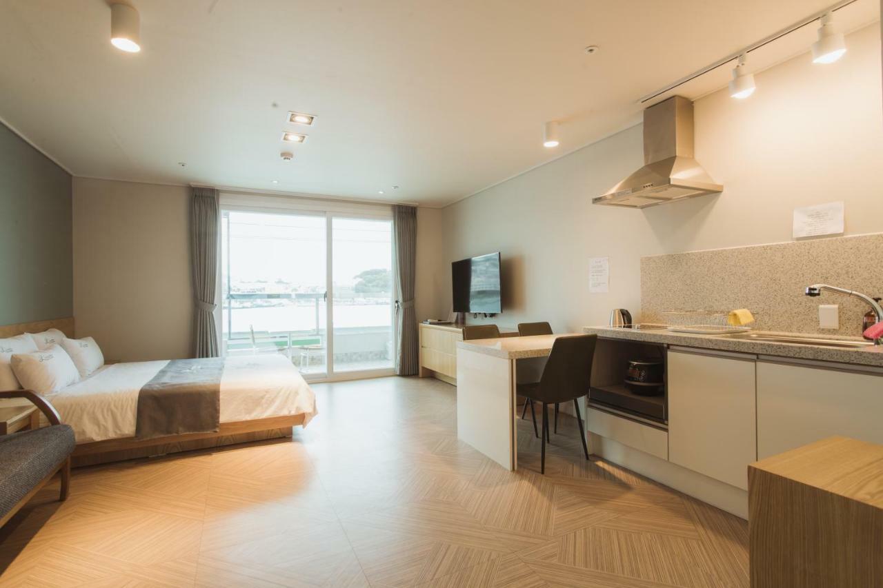 Lium Spa Hostel Yeosu Eksteriør bilde