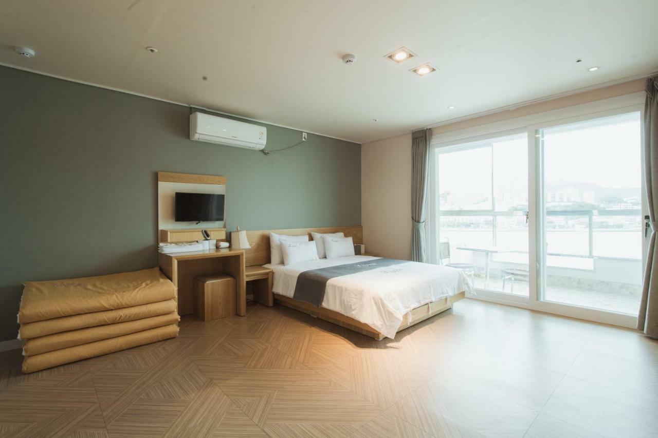 Lium Spa Hostel Yeosu Eksteriør bilde