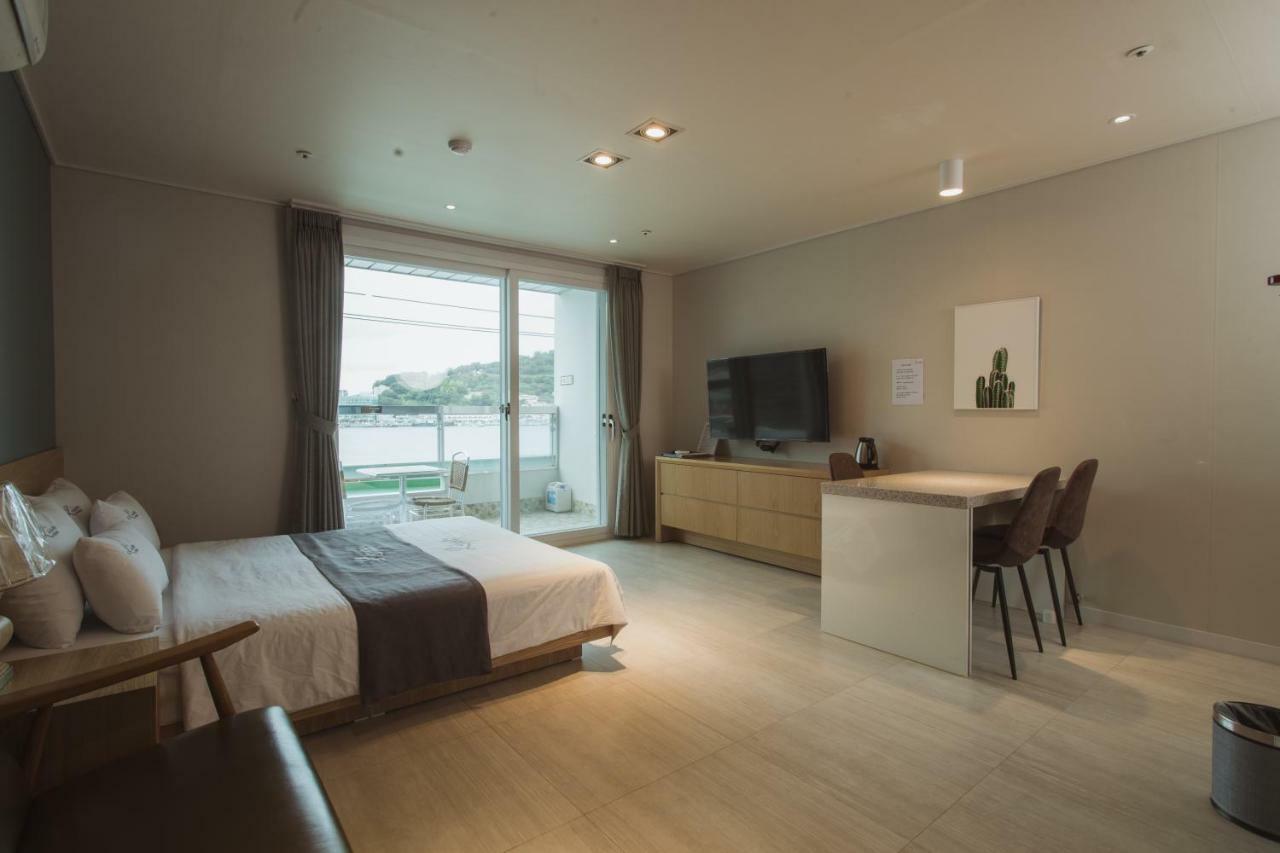Lium Spa Hostel Yeosu Eksteriør bilde